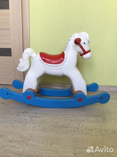 Детская качалка лошадь