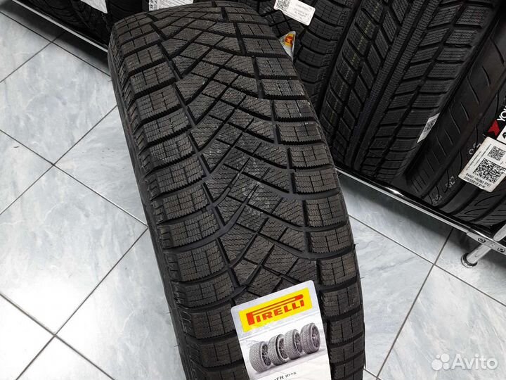 Pirelli Ice Zero FR 215/65 R16