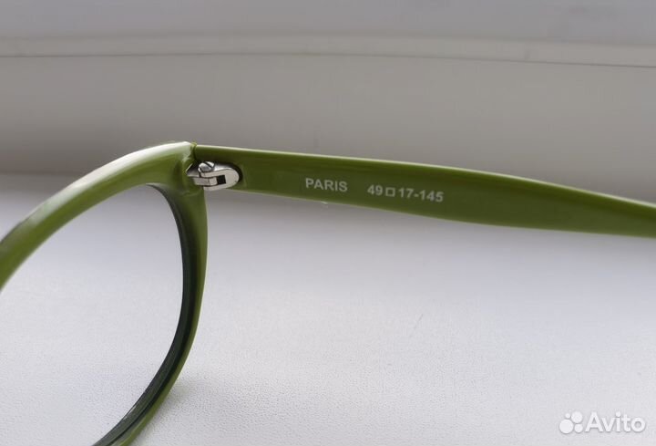 Очки с диоптриями plus 1