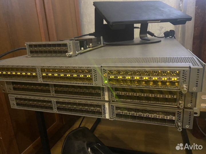 Cisco Nexus N5K-C5548P-FA + N55-M16P