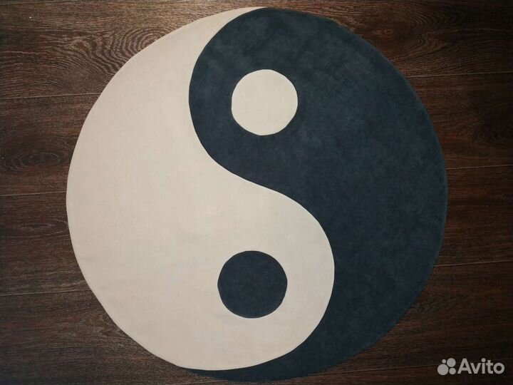 Декоративный коврик из ткани