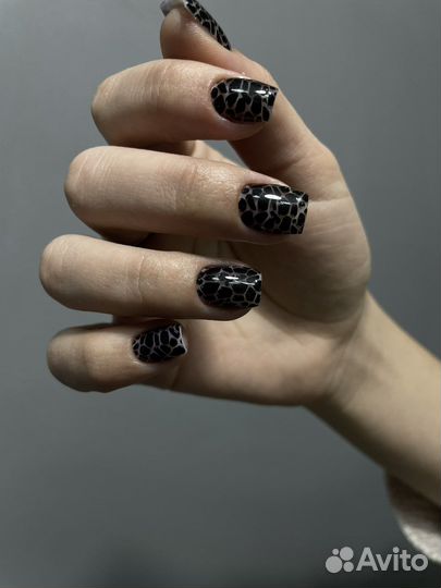 Мастер маникюра и педикюра