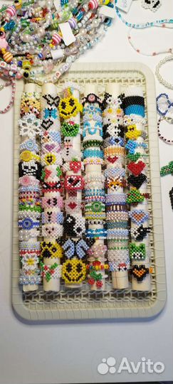 Колечки из бисера, ожерелья,брелки, фигурки
