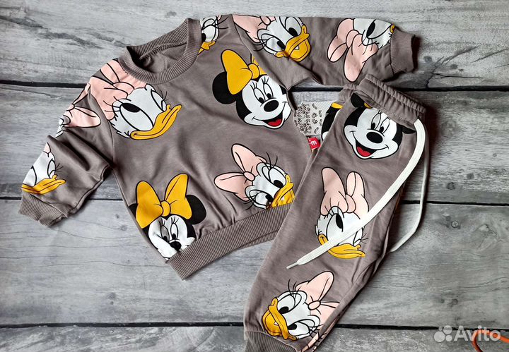 Костюм детский на 6, 9, 12 месяцев