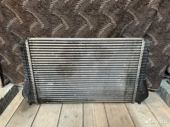 Интеркулер Фольксваген Тигуан 2009 год