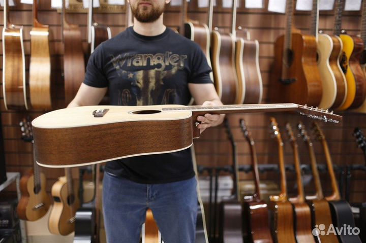 Акустическая гитара Crafter