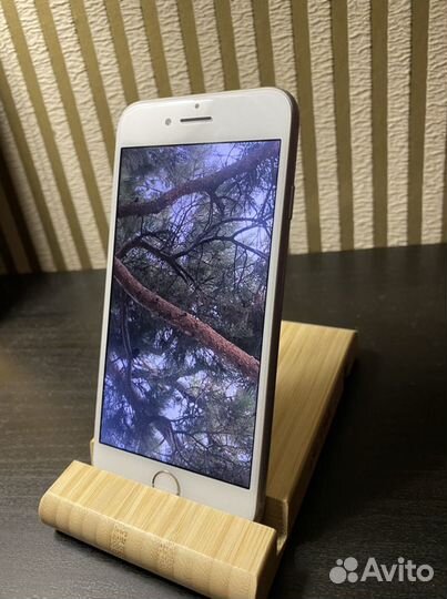 Телефон iPhone