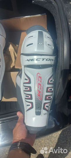 Щитки хоккейные CCM, 13 размер