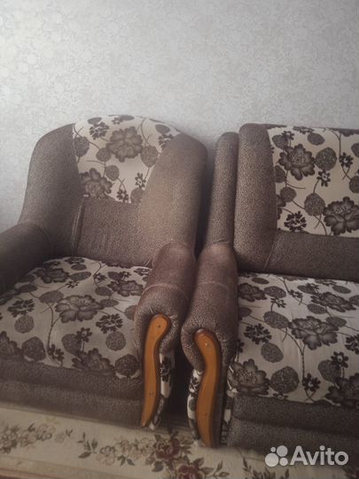 Большой угловой диван бу