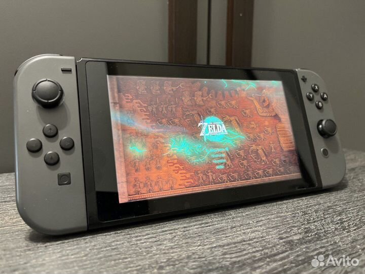 Nintendo Switch прошитая + карта 256GB + чехол