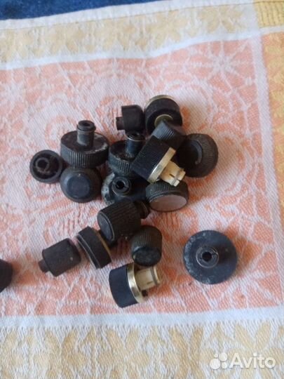 Оконечники кнопок, ручки, крутилки