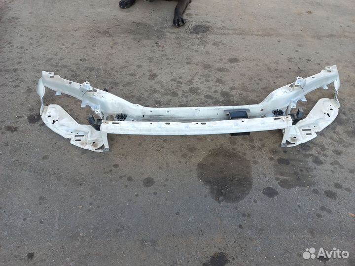 Передний панель Volvo S40,V50