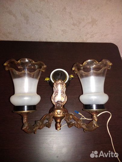 Настенный светильник бра