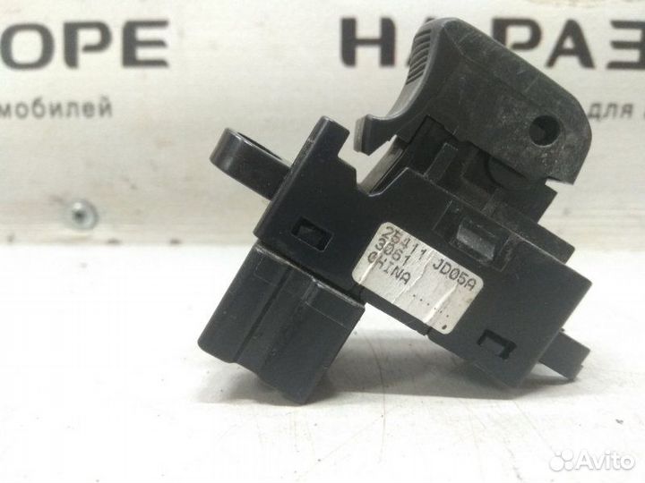 Блок управления стеклами (кнопка ) передний правый