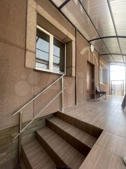 Дом 300 м² на участке 10 сот.