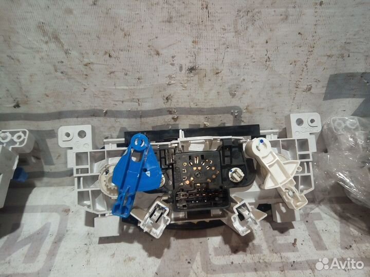 Блок печки Renault Logan 1