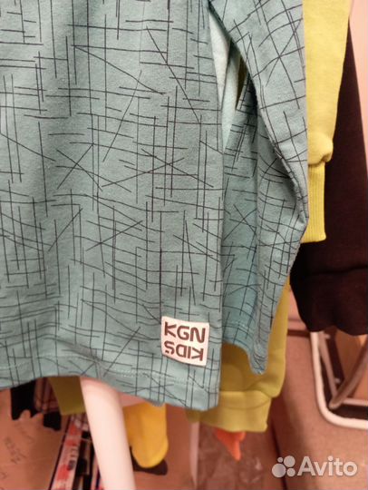 Лонгслив для мальчика новый