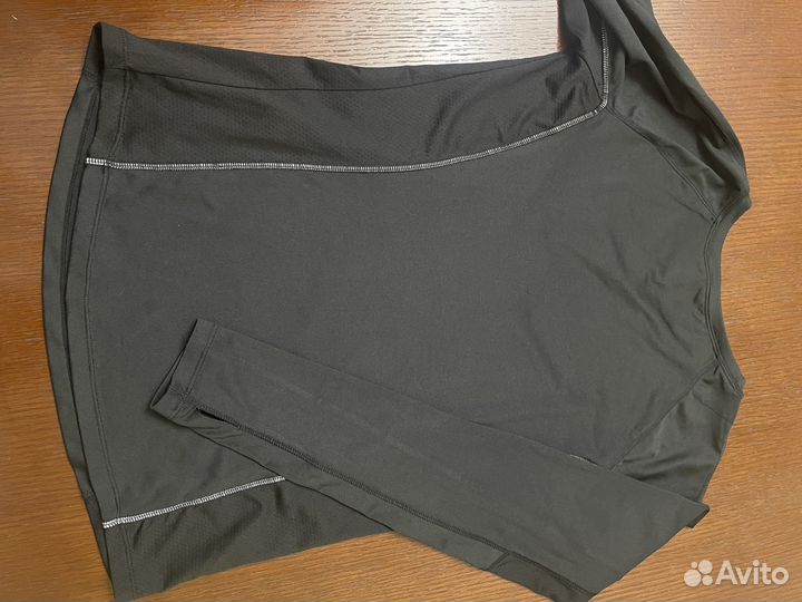 Лонгслив женский спортивный Reserved