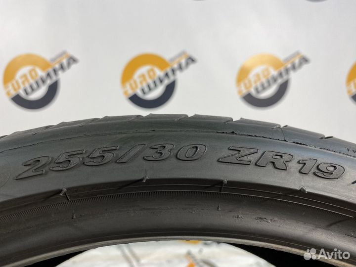 Pirelli P Zero 255/30 R19 91Y