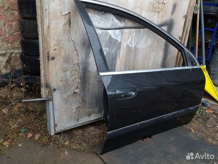 Передняя правая дверь peugeot 607