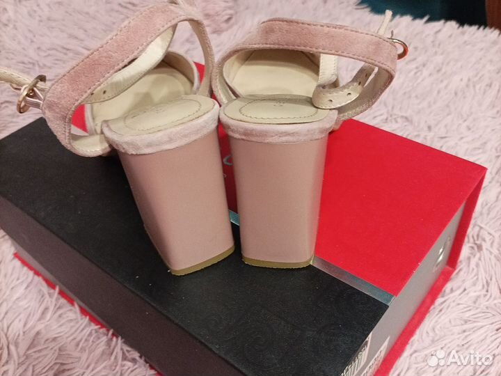 Босоножки натуральная замша 38 размер