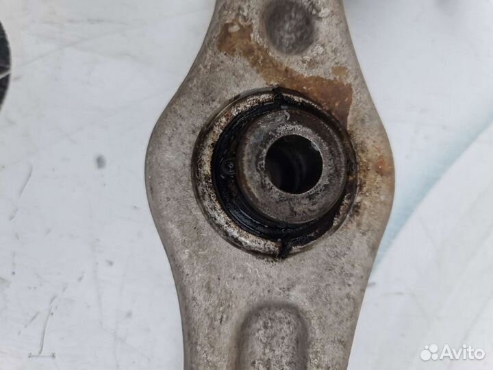 Рычаг передний нижний поперечный Mercedes W213 4x4