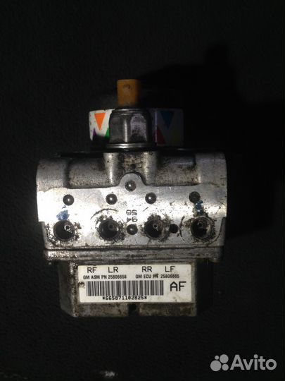 Блок ABS Cadillac SRX 2003-2009