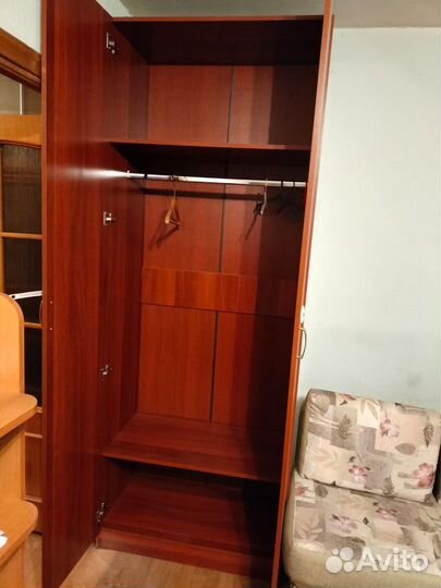 Шкаф распашной