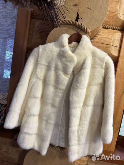 Шуба норковая 42 44 белая
