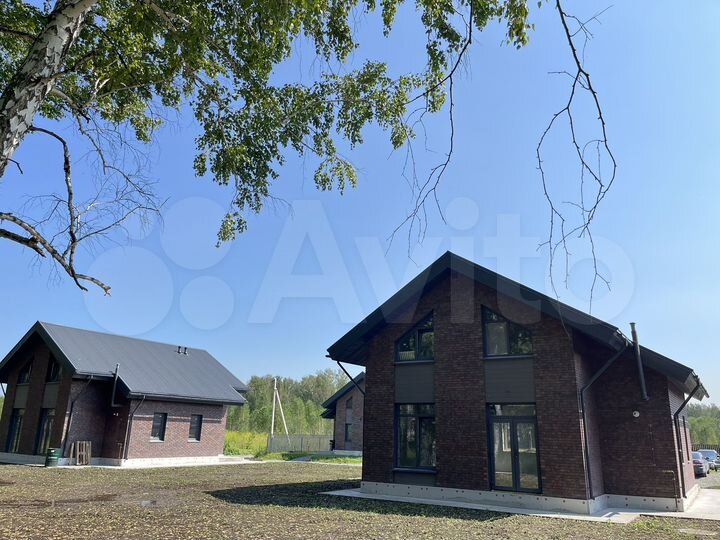 Коттедж 126 м² на участке 8 сот.