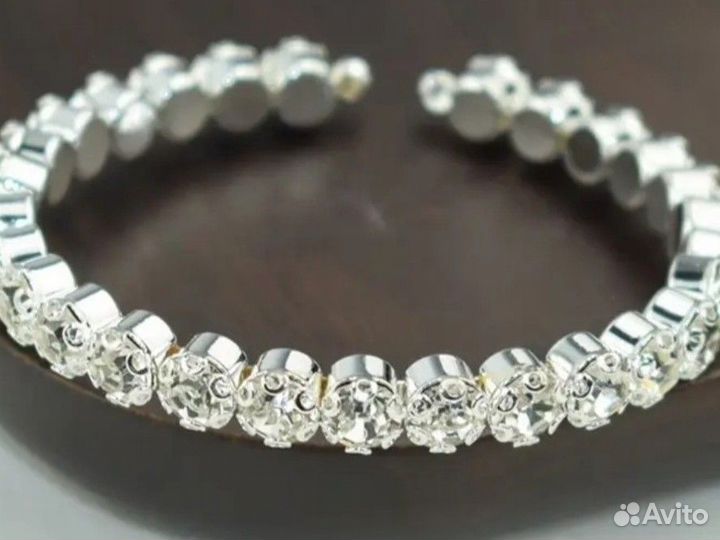 Колье чокер браслет и серьги со стразами бижутерия