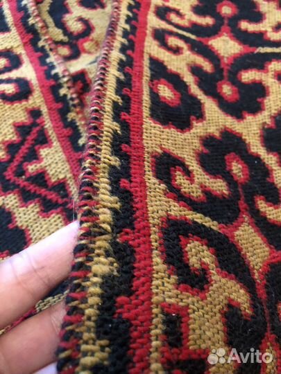 Ковер шерстяной новый