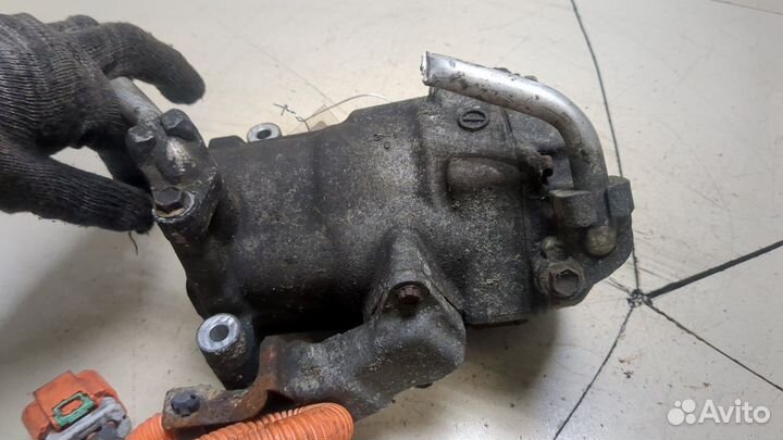 Компрессор кондиционера Toyota Prius, 2005