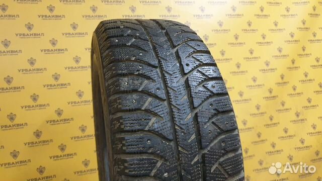 Bridgestone Ice Cruiser 7000 215/60 R16 95T