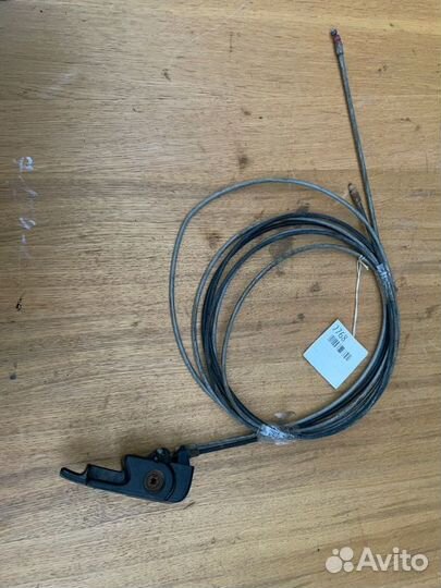 Троса открывания крышки багажника и бензобака в