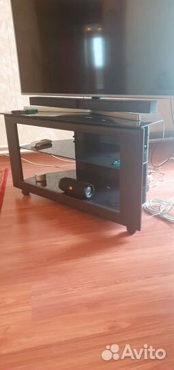 Тумба под телевизор бу стеклянная