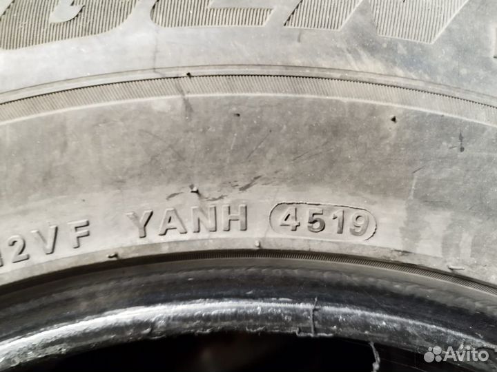 Kumho Crugen Premium KL33 225/70 R16