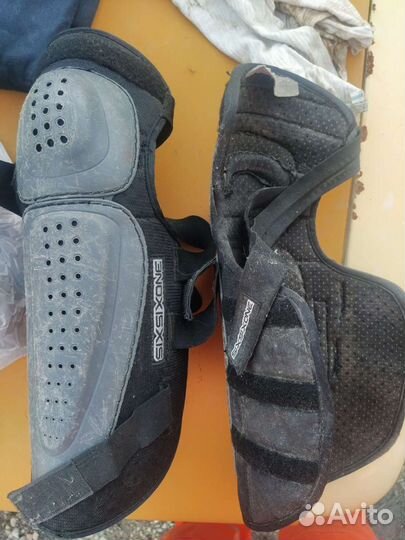 Защита колено голень sixsixone