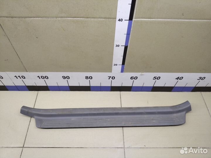 Накладка порога (внутренняя) Land Cruiser (100) 19