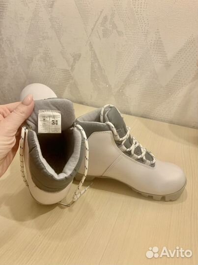 Лыжные ботинки