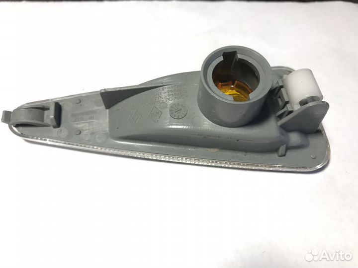 Повторитель указателя поворота правый renault