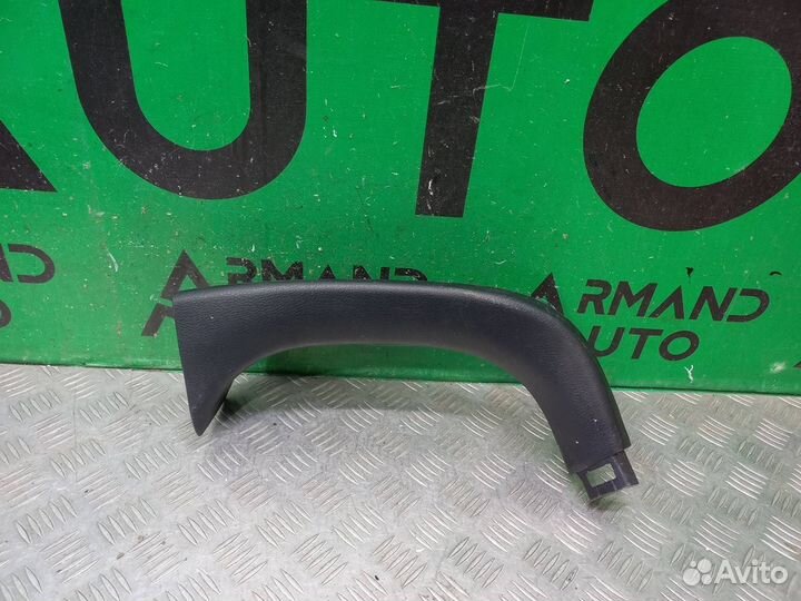 Обшивка двери багажника верхняя правая Toyota Rav4