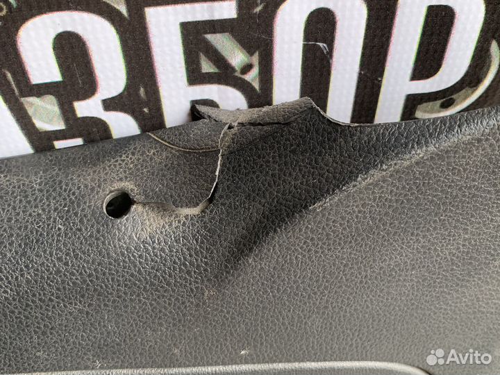 Volkswagen polo дверная карта передняя левая