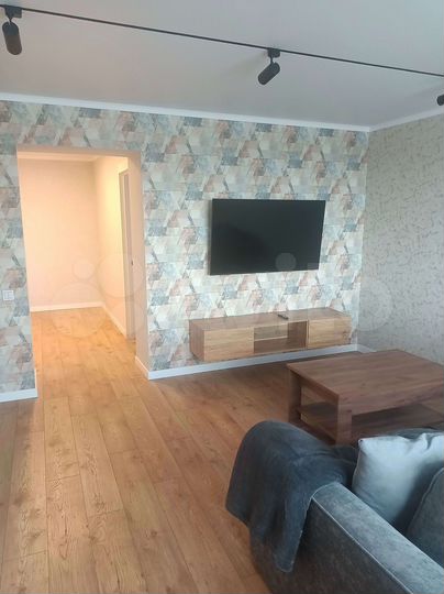 2-к. квартира, 55 м², 9/14 эт.