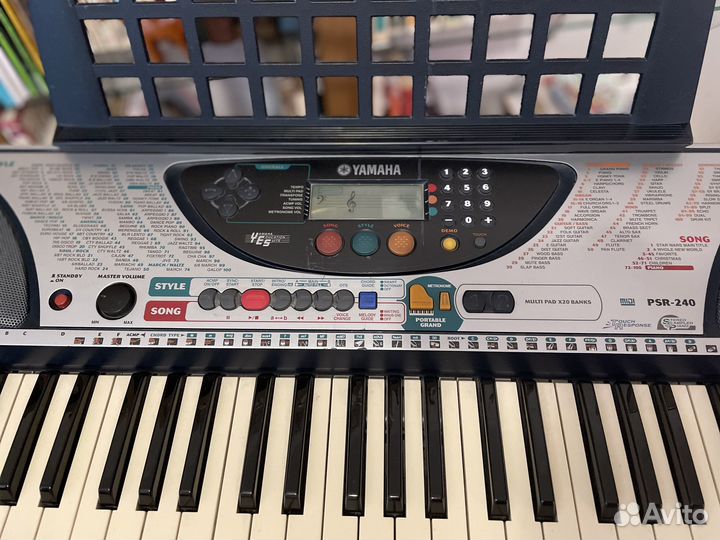 Синтезатор yamaha PSR-240