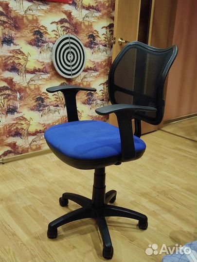 Компьютерное кресло