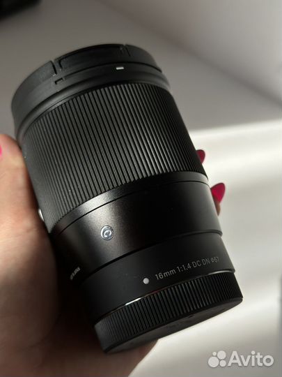 Sigma 16mm f1.4 EF-m