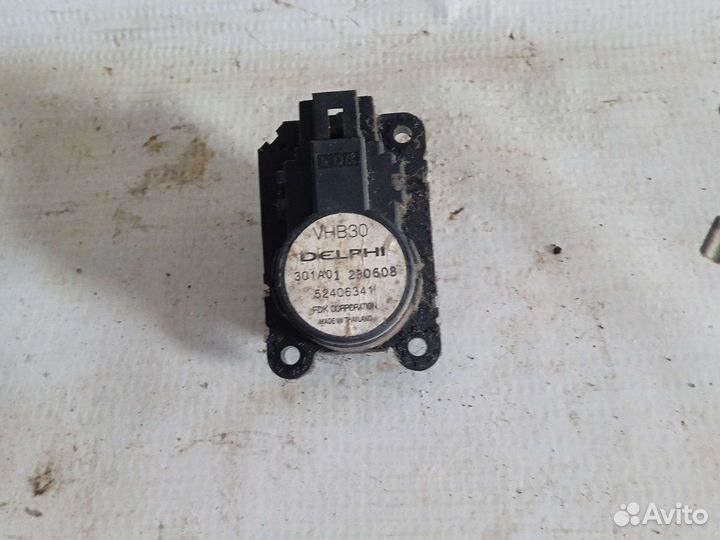 Сервопривод заслонки печки Opel Astra h