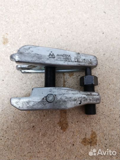 Съемник шаровых опор, шарниров, Jonnesway