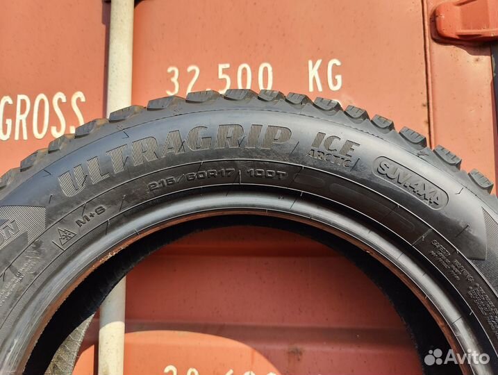 Goodyear UltraGrip Ice Arctic SUV 215/60 R17 100T